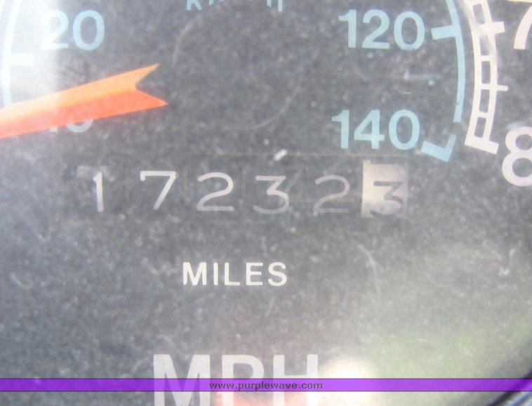 image for item 4666 1981 International S1854 truck