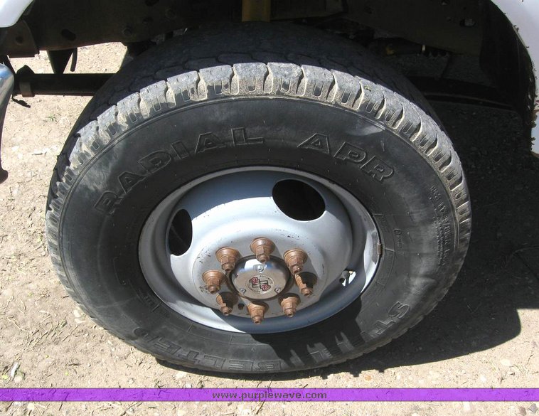 image for item 6210 1997 Ford F350 pickup