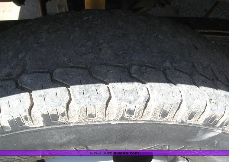 image for item 6210 1997 Ford F350 pickup