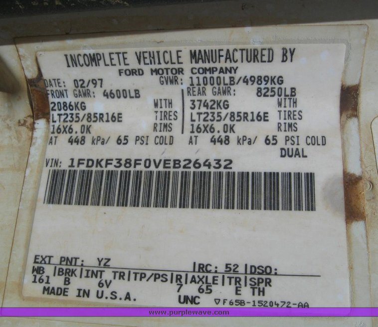 image for item 6210 1997 Ford F350 pickup