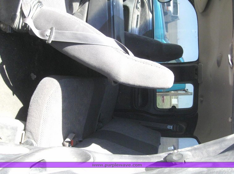 image for item 6215 2001 Dodge Ram 2500 Quad four door extended cab pickup