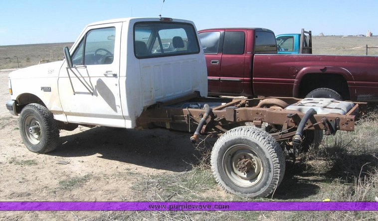 image for item 6216 1996 Ford F350 pickup