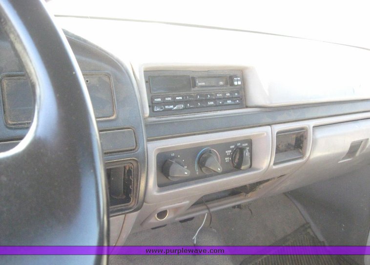 image for item 6216 1996 Ford F350 pickup