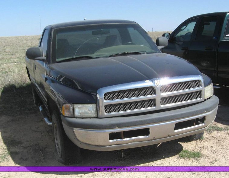 image for item 6217 2001 Dodge Ram 1500 pickup