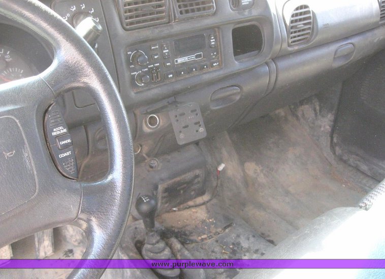 image for item 6217 2001 Dodge Ram 1500 pickup