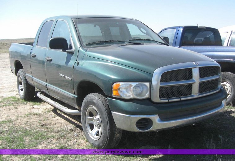 image for item 6218 2002 Dodge Ram 1500 Quad crew pickup