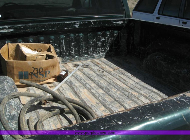 image for item 6218 2002 Dodge Ram 1500 Quad crew pickup