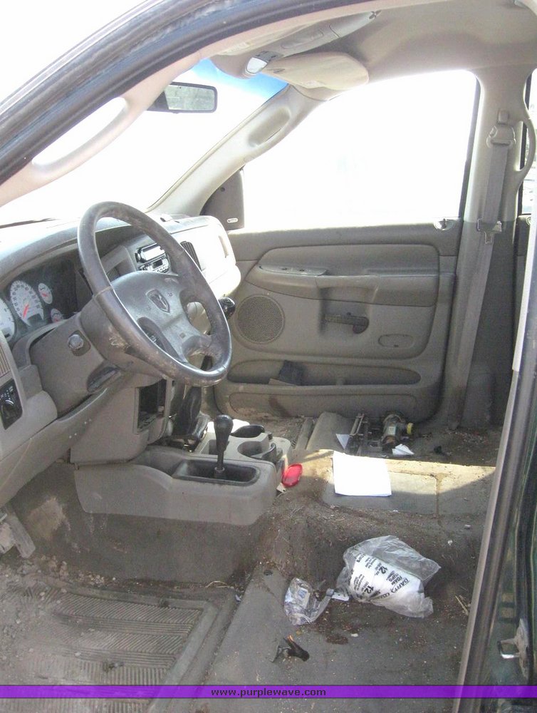 image for item 6218 2002 Dodge Ram 1500 Quad crew pickup