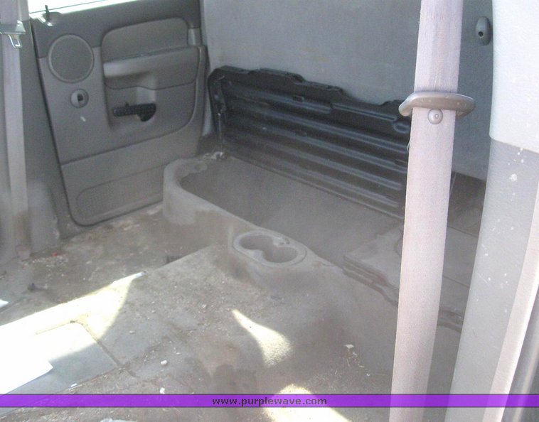 image for item 6218 2002 Dodge Ram 1500 Quad crew pickup