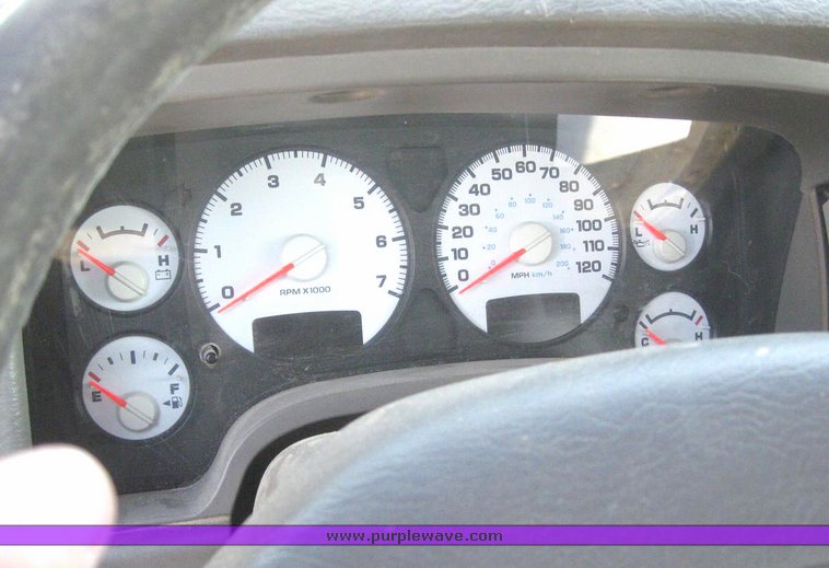 image for item 6218 2002 Dodge Ram 1500 Quad crew pickup