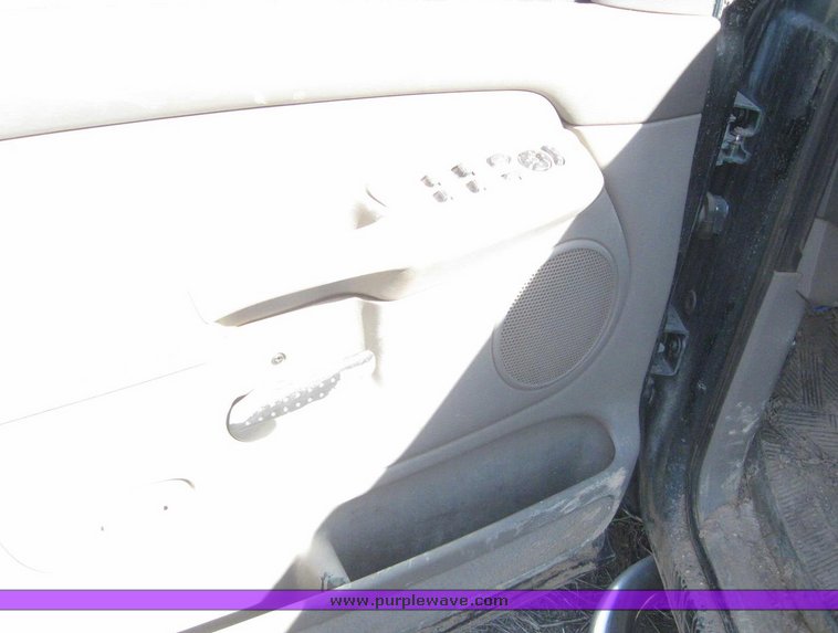 image for item 6218 2002 Dodge Ram 1500 Quad crew pickup