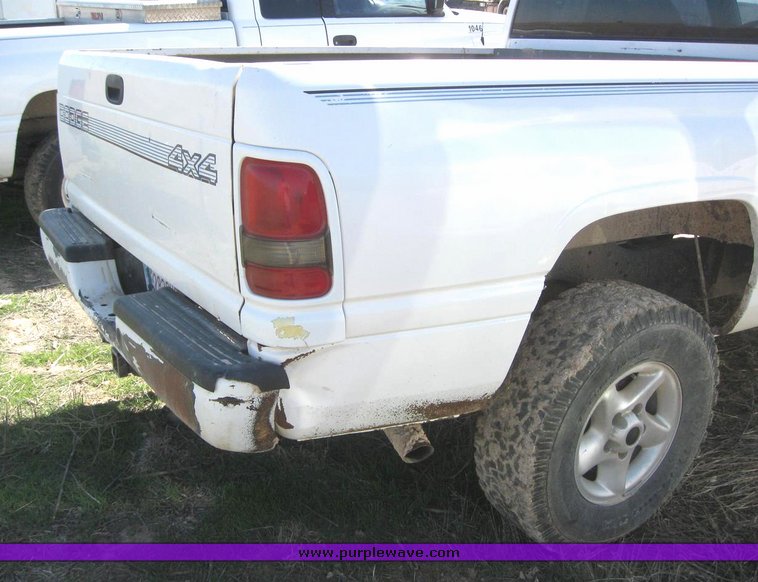 image for item 6220 2001 Dodge Ram 1500 Quad four door extended cab pickup