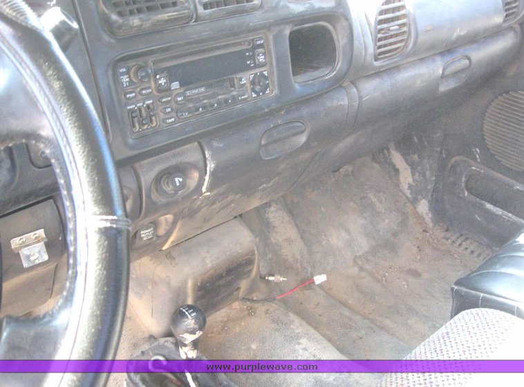 image for item 6220 2001 Dodge Ram 1500 Quad four door extended cab pickup