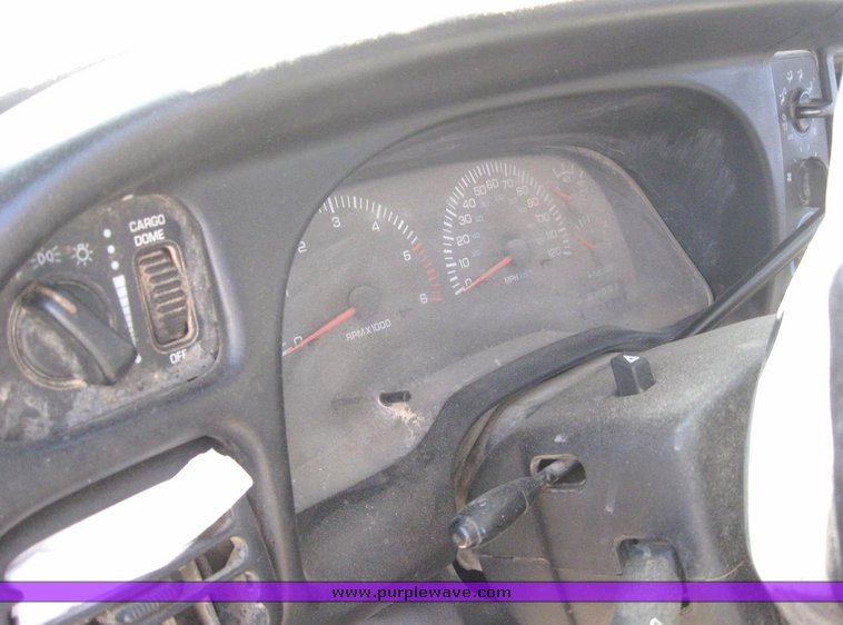 image for item 6221 2000 Dodge Ram 1500 Quad four door extended cab pickup