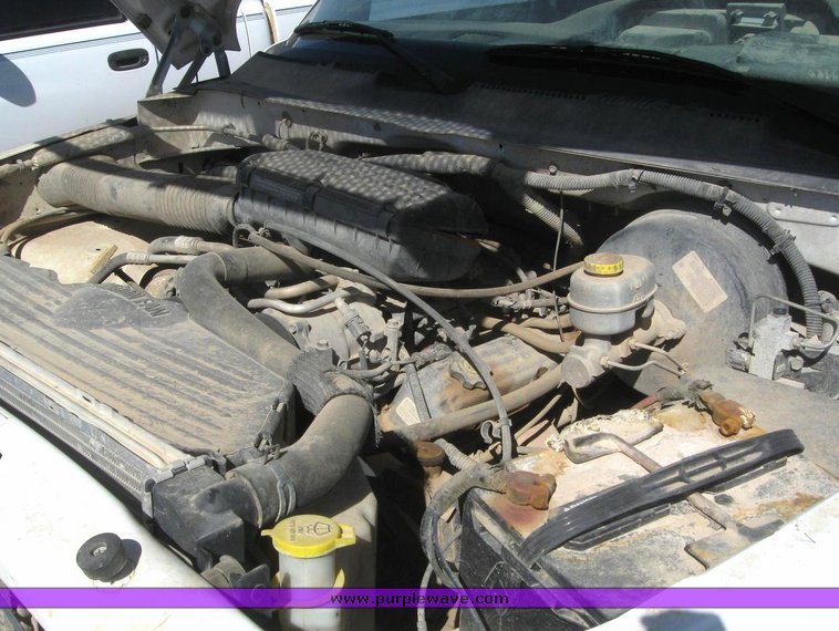 image for item 6221 2000 Dodge Ram 1500 Quad four door extended cab pickup