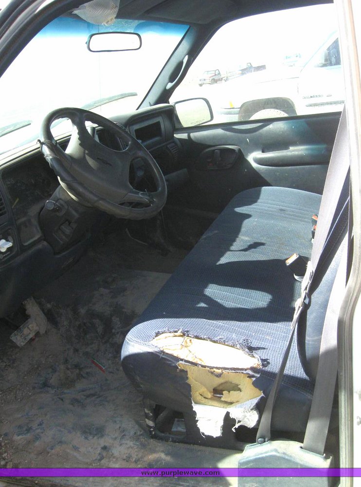 image for item 6222 1997 Chevrolet C2500 pickup