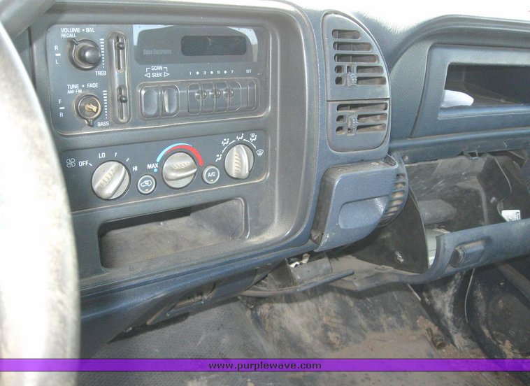 image for item 6222 1997 Chevrolet C2500 pickup