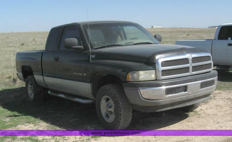 image for item 6223 2001 Dodge Ram 1500 Quad four door extended cab pickup