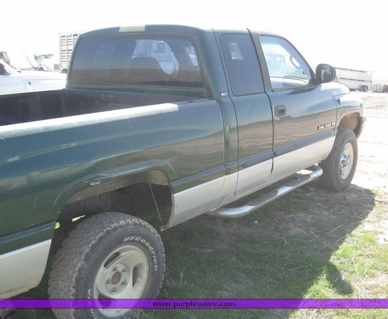 image for item 6223 2001 Dodge Ram 1500 Quad four door extended cab pickup