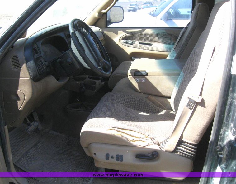 image for item 6223 2001 Dodge Ram 1500 Quad four door extended cab pickup