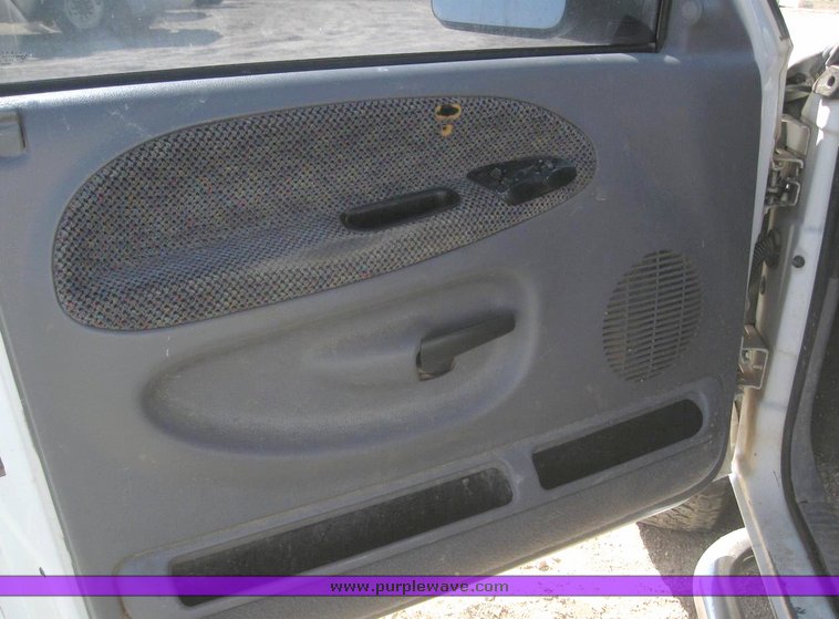 image for item 6224 2001 Dodge Ram 1500 Quad four door extended cab pickup