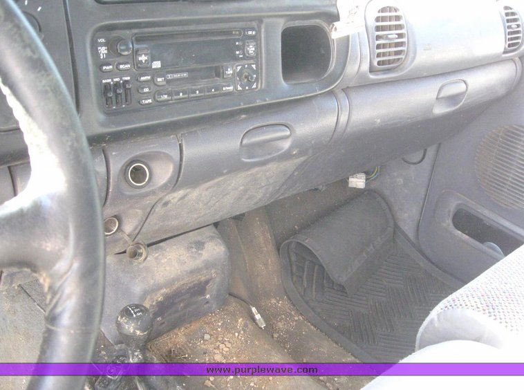 image for item 6224 2001 Dodge Ram 1500 Quad four door extended cab pickup