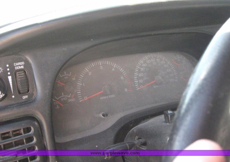 image for item 6224 2001 Dodge Ram 1500 Quad four door extended cab pickup