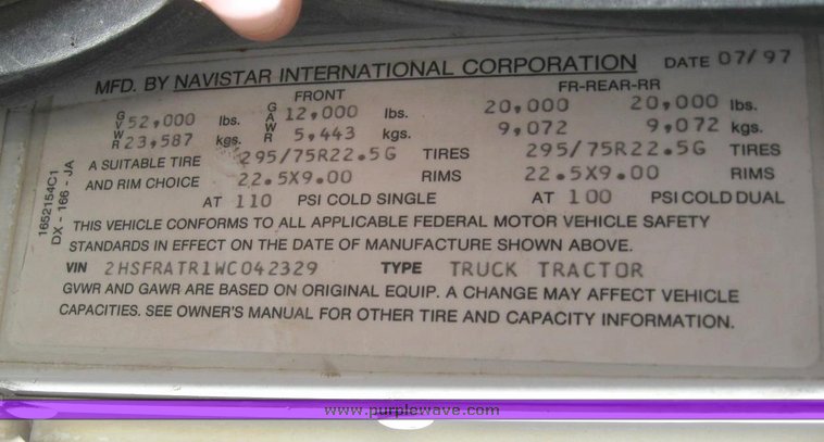 image for item 6225 1998 International 9100 6x4 semi tractor