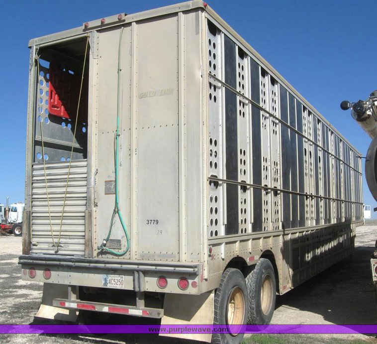 image for item 6228 1995 Merritt 50' cattlepot trailer