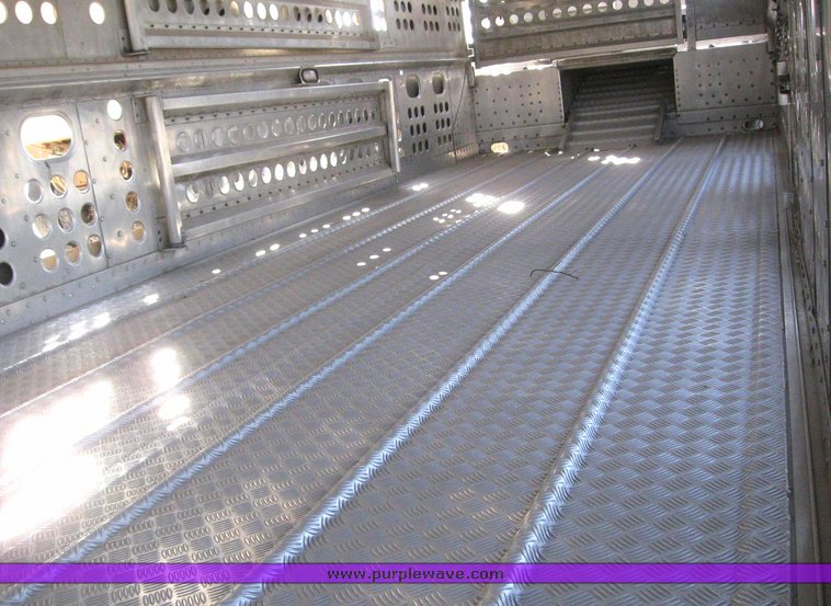 image for item 6228 1995 Merritt 50' cattlepot trailer