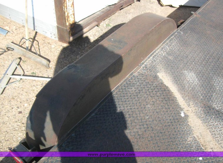 image for item 6233 1999 20' utility car trailer