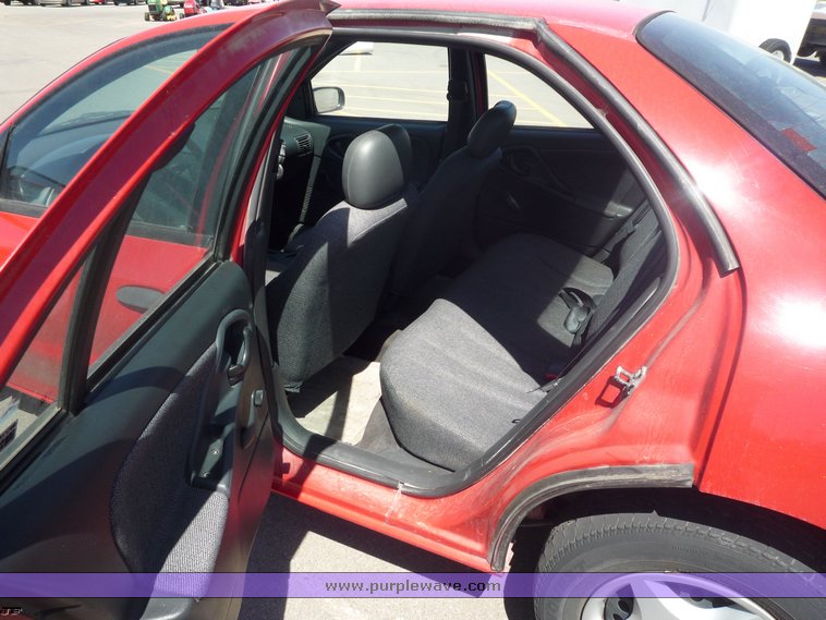 image for item 7001 2000 Chevrolet Cavalier