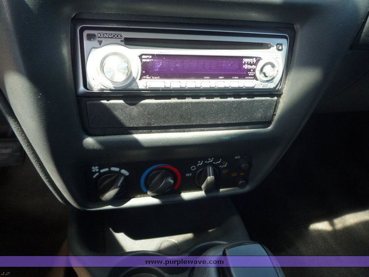 image for item 7001 2000 Chevrolet Cavalier