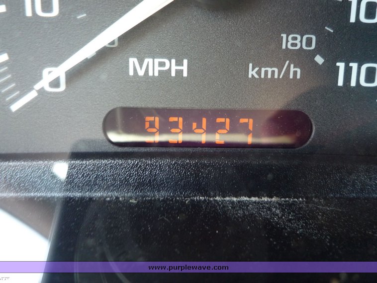 image for item 7001 2000 Chevrolet Cavalier