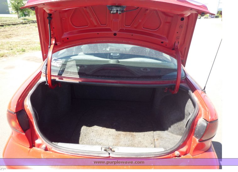 image for item 7001 2000 Chevrolet Cavalier