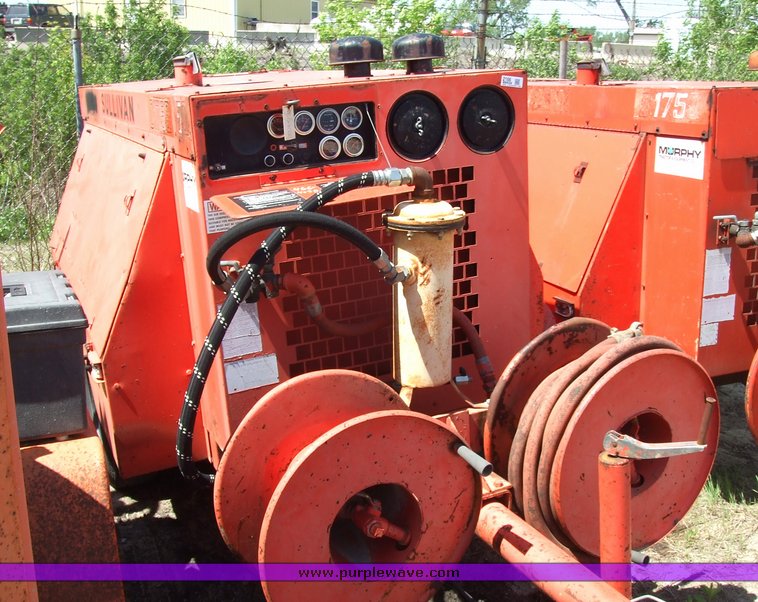 image for item 2166 1988 Sullivan D175q trailer mounted air compressor