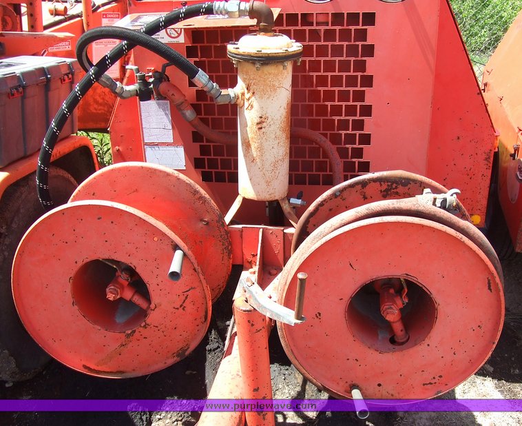 image for item 2166 1988 Sullivan D175q trailer mounted air compressor