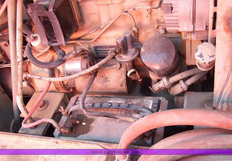 image for item 2166 1988 Sullivan D175q trailer mounted air compressor