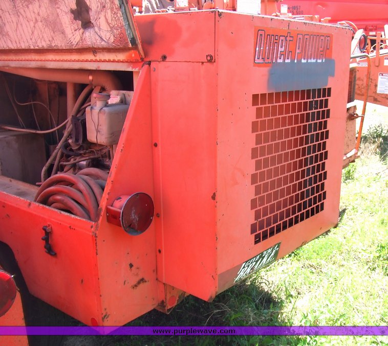 image for item 2166 1988 Sullivan D175q trailer mounted air compressor