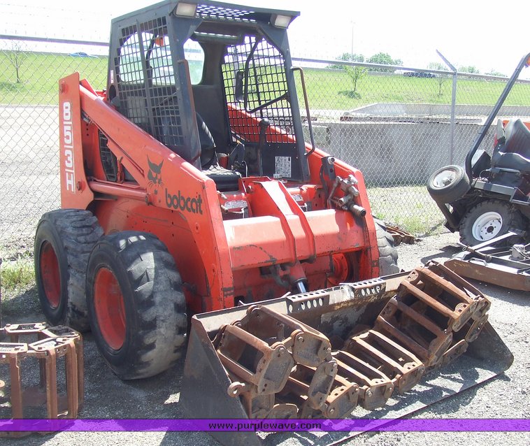 image for item 2167 1994 Bobcat 853H skid steer