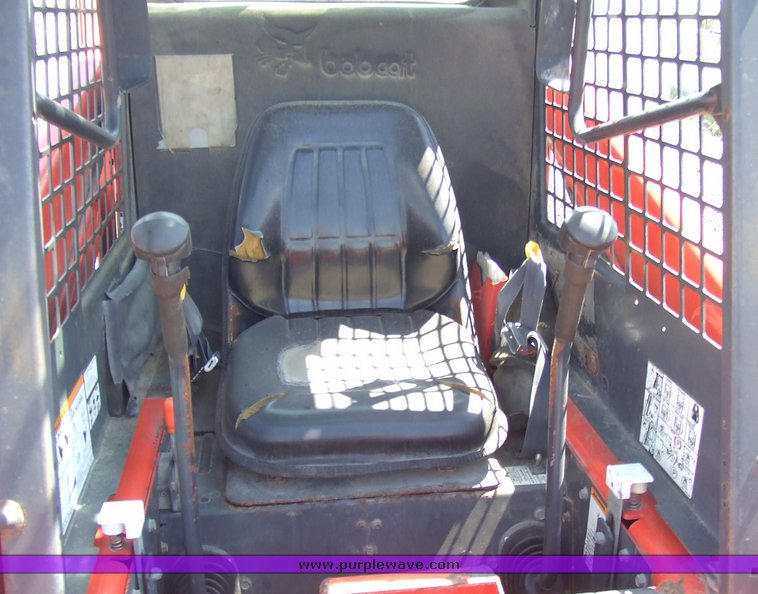 image for item 2167 1994 Bobcat 853H skid steer