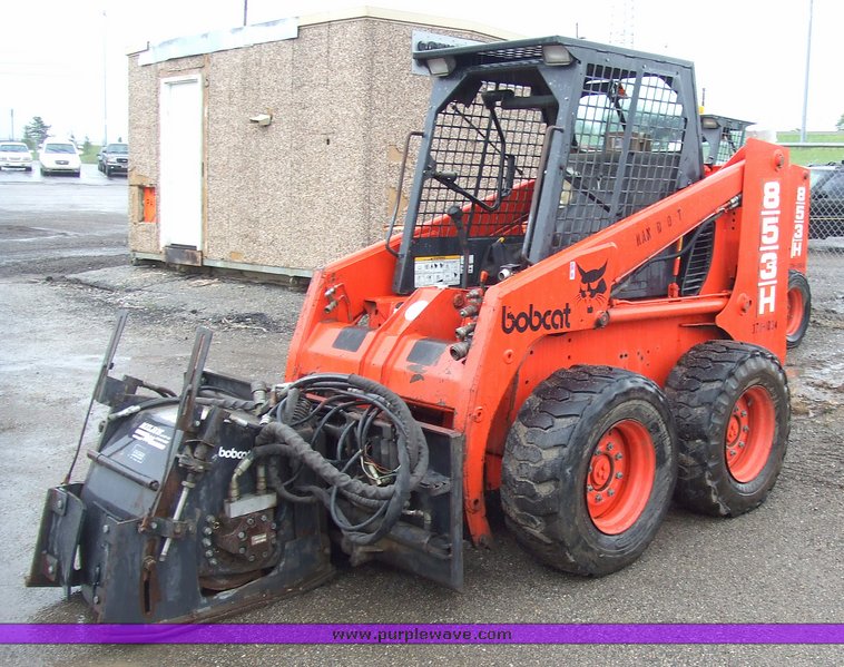 image for item 2168 1994 Bobcat 853H skid steer