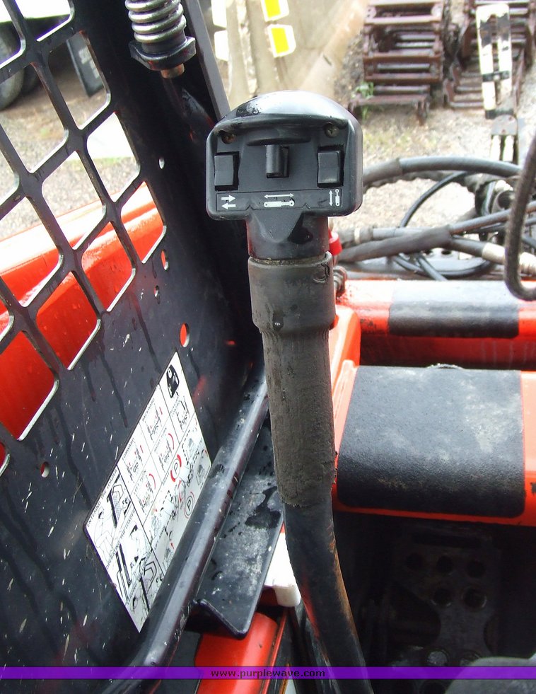 image for item 2168 1994 Bobcat 853H skid steer