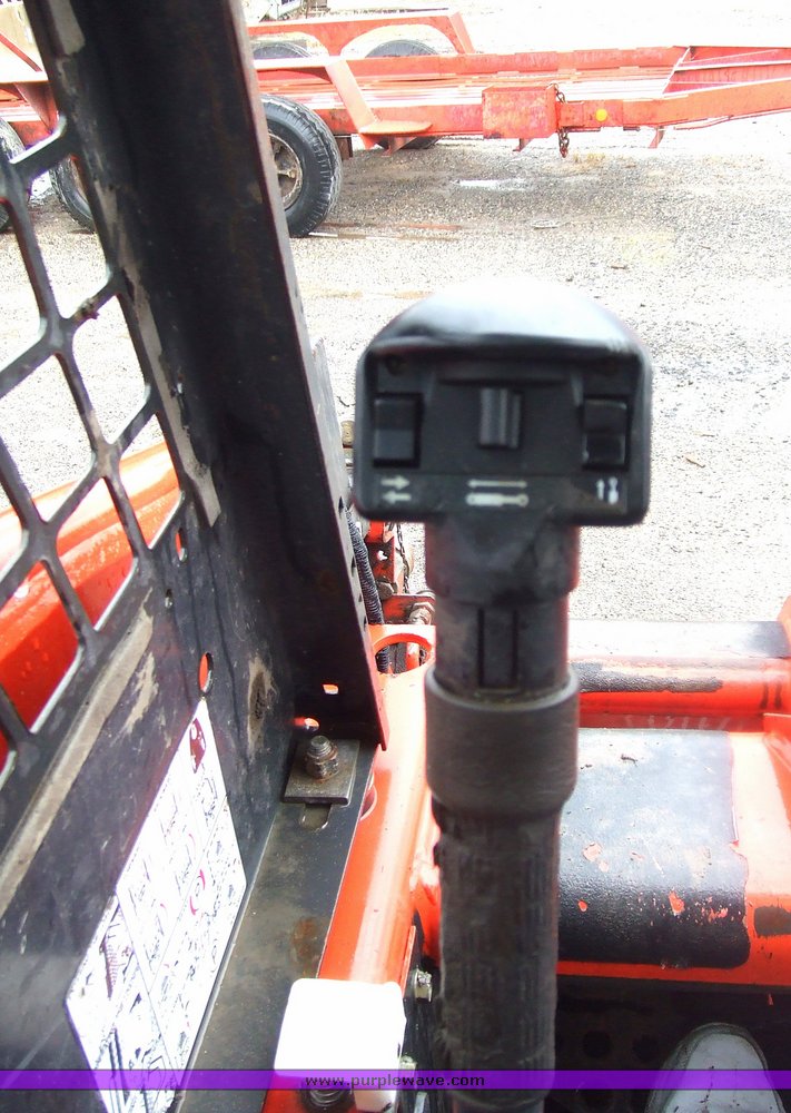 image for item 2169 1994 Bobcat 853H skid steer