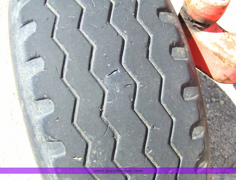 image for item 2172 1997 Ford 6640SL tractor