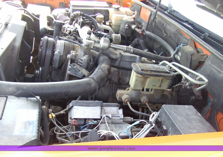 image for item 2177 1999 Chevrolet C2500 pickup