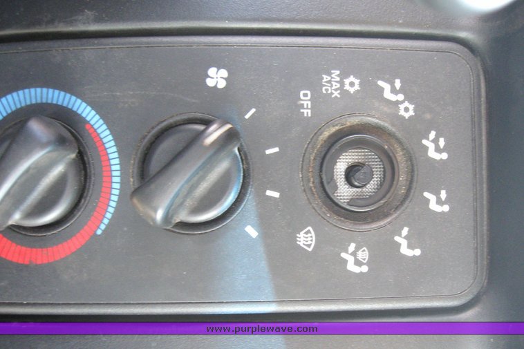 image for item 2178 2001 Dodge Ram 2500 pickup