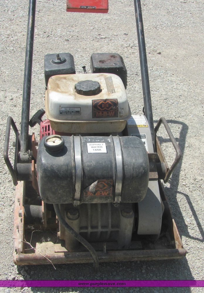 image for item 4270 1999 MBW AP2000H vibratory plate compactor