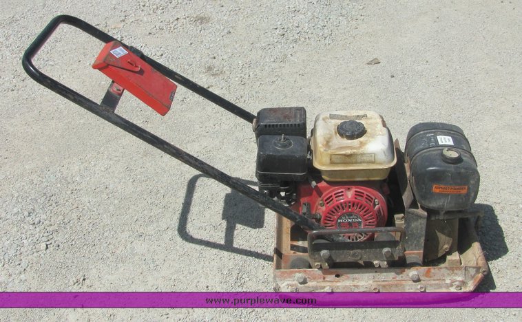 image for item 4270 1999 MBW AP2000H vibratory plate compactor