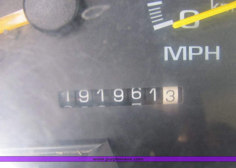 image for item 4273 1998 Chevrolet C2500 pickup